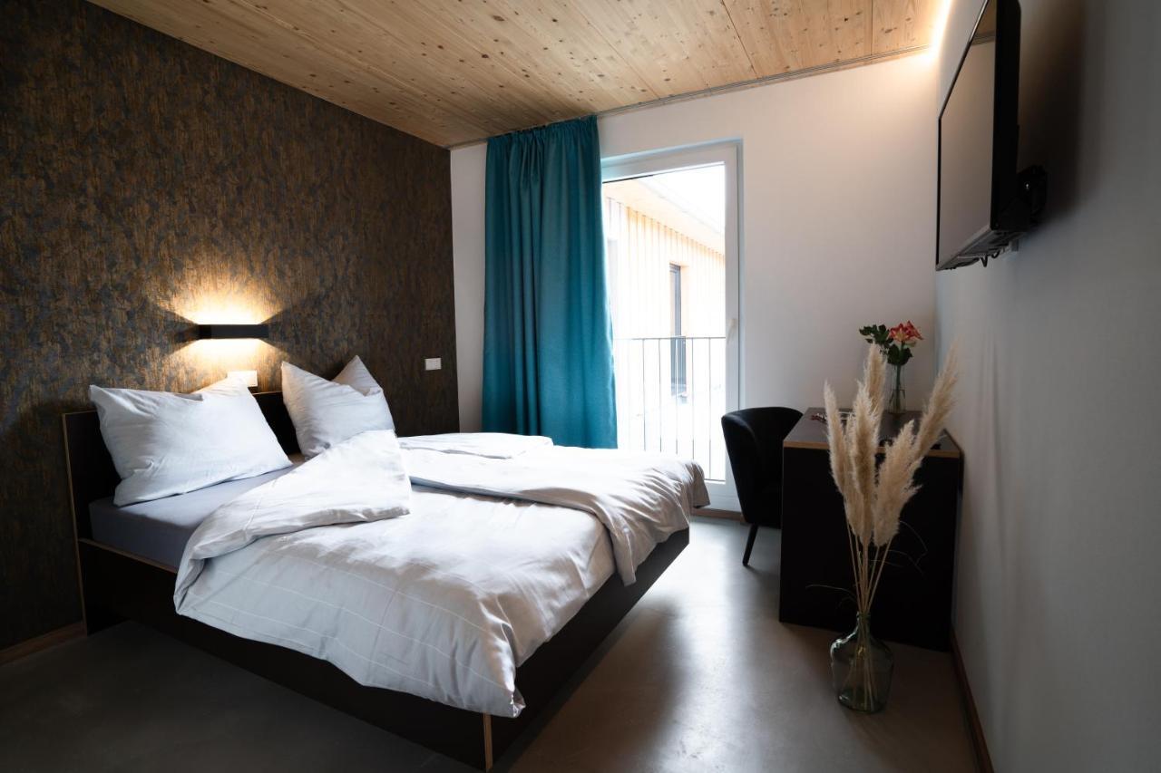 Motel Q Zimmern ob Rottweil Luaran gambar