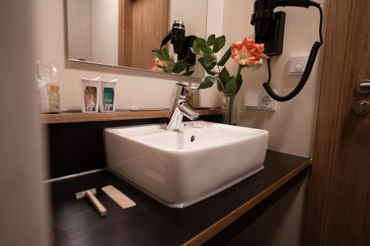 Motel Q Zimmern ob Rottweil Luaran gambar