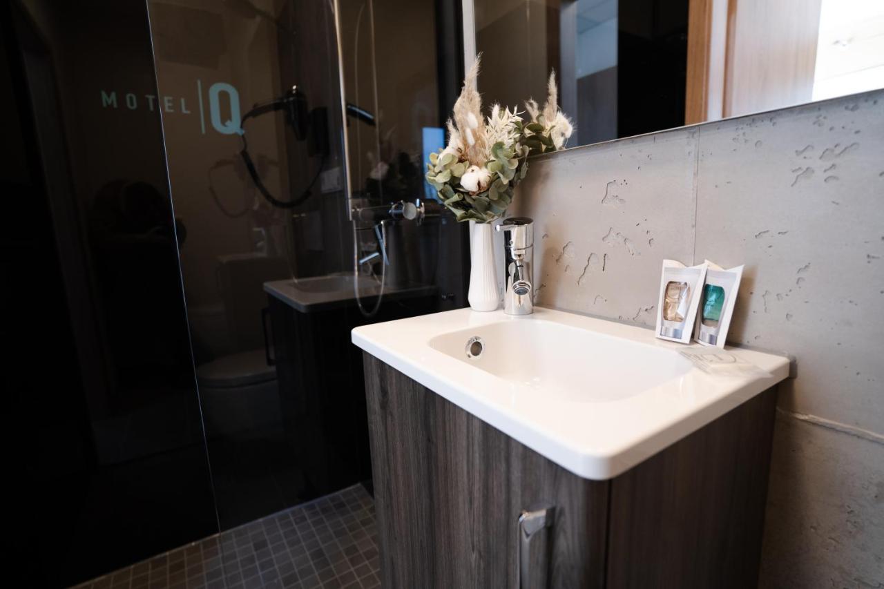Motel Q Zimmern ob Rottweil Luaran gambar